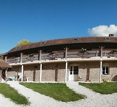 Les Gites Du Lavoir Villemoiron-en-Othe Esterno foto